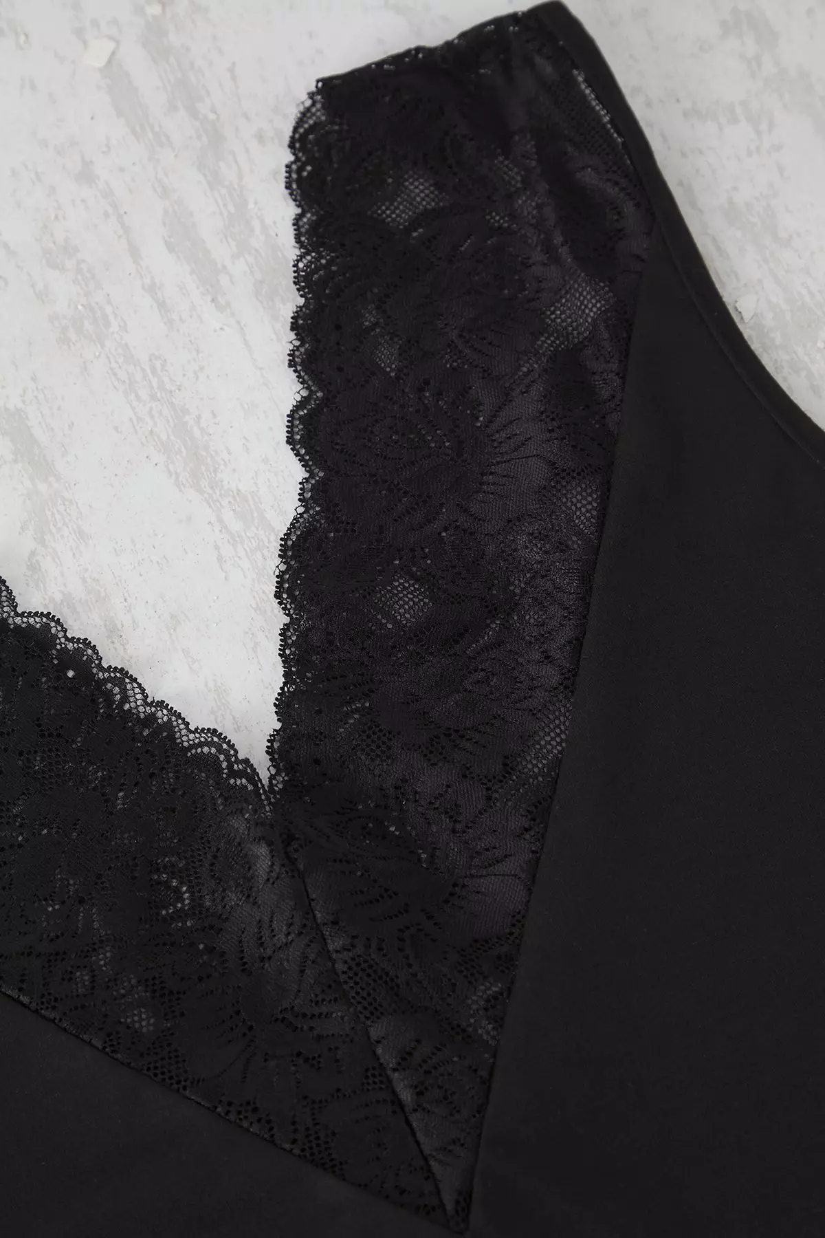 V Neck Lace Pyjamas Set