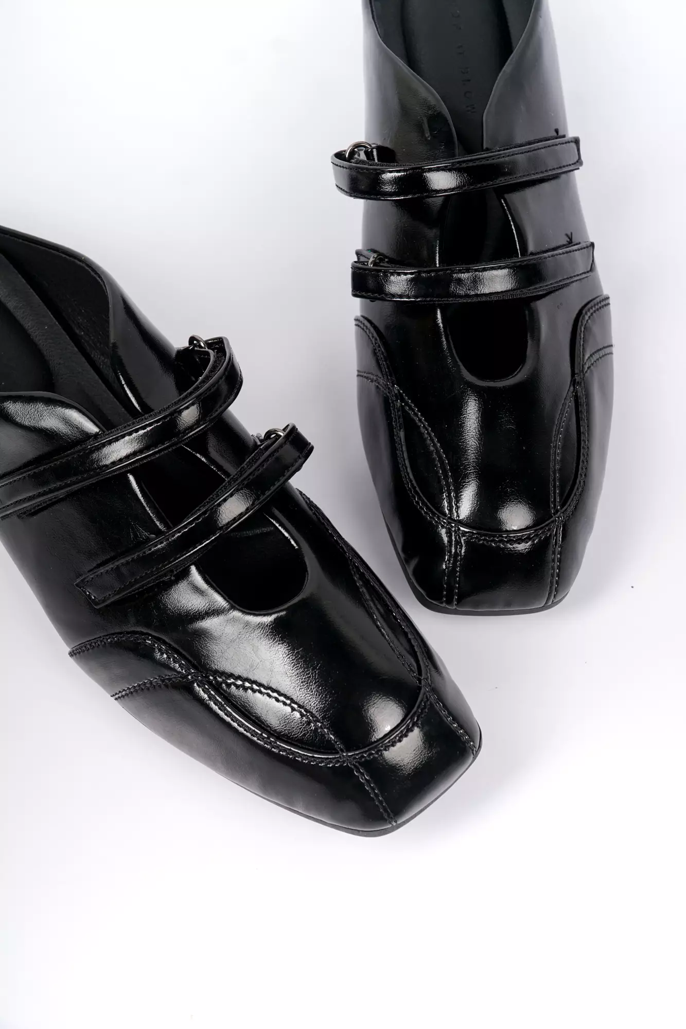 Blow Nara Mary Jane Flats Mules Wanita MINNIK 0023