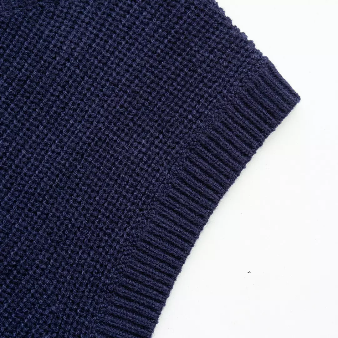 Kale Victor Navy/ Vest atau Rompi Pria premium berbahan dasar acrylic wool Casual