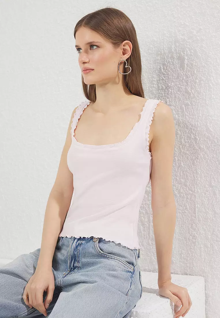 Pink Karyoka Stitched Fitted/Body-Sitting Knitted Undershirt Twoss25Al00024