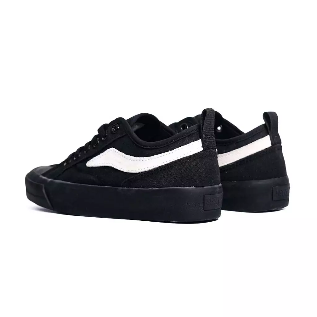 SABA Veron Mono Black - Sepatu Sneakers Casual Pria Wanita
