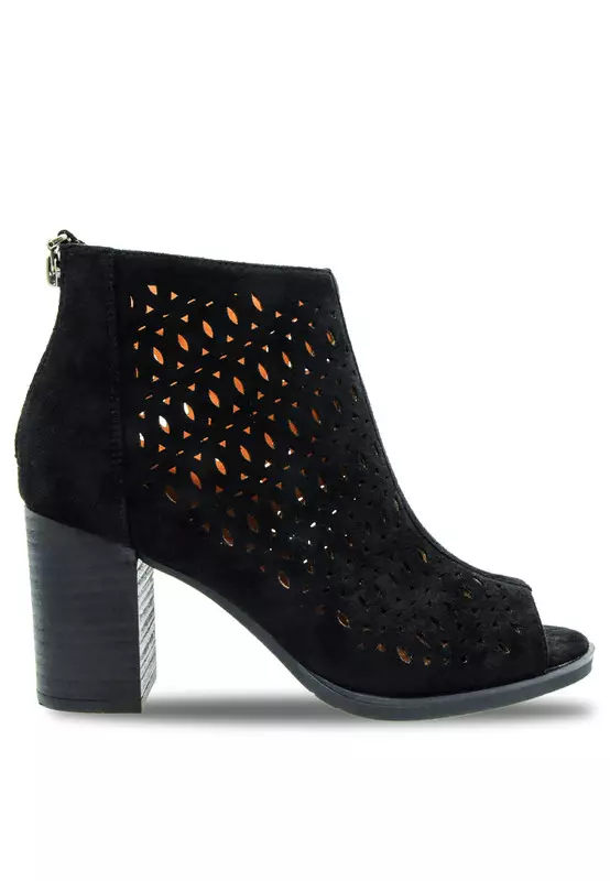 Solid Tone Strap Fashion Heels