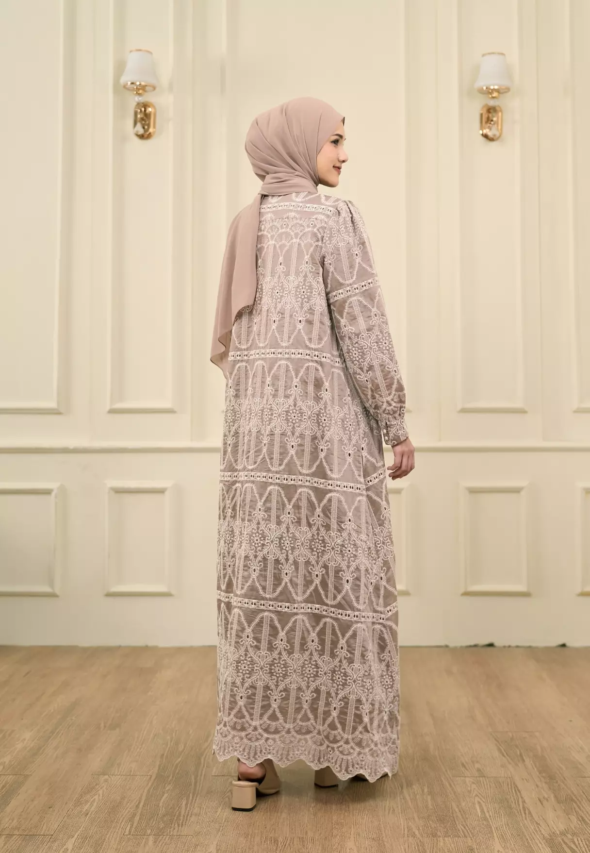 Saffiya Dress - Taupe