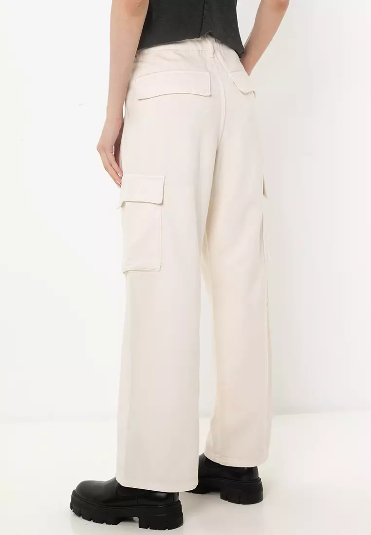 Wide Leg Cargo Jeans