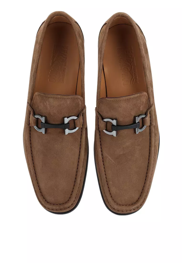 Buy Salvatore Ferragamo Grandioso Loafers ik 2024 Online