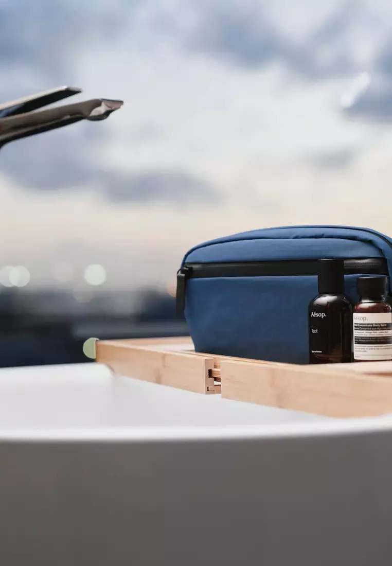 Alpaka Toiletry Bag - Blue