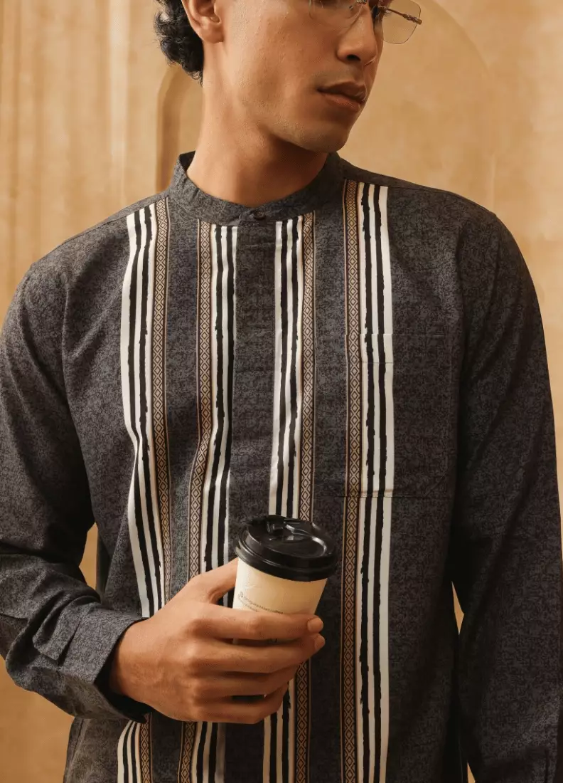 POLICE Kemeja Koko Printing Cotton Soft Regular Fit Lengan Panjang Pria