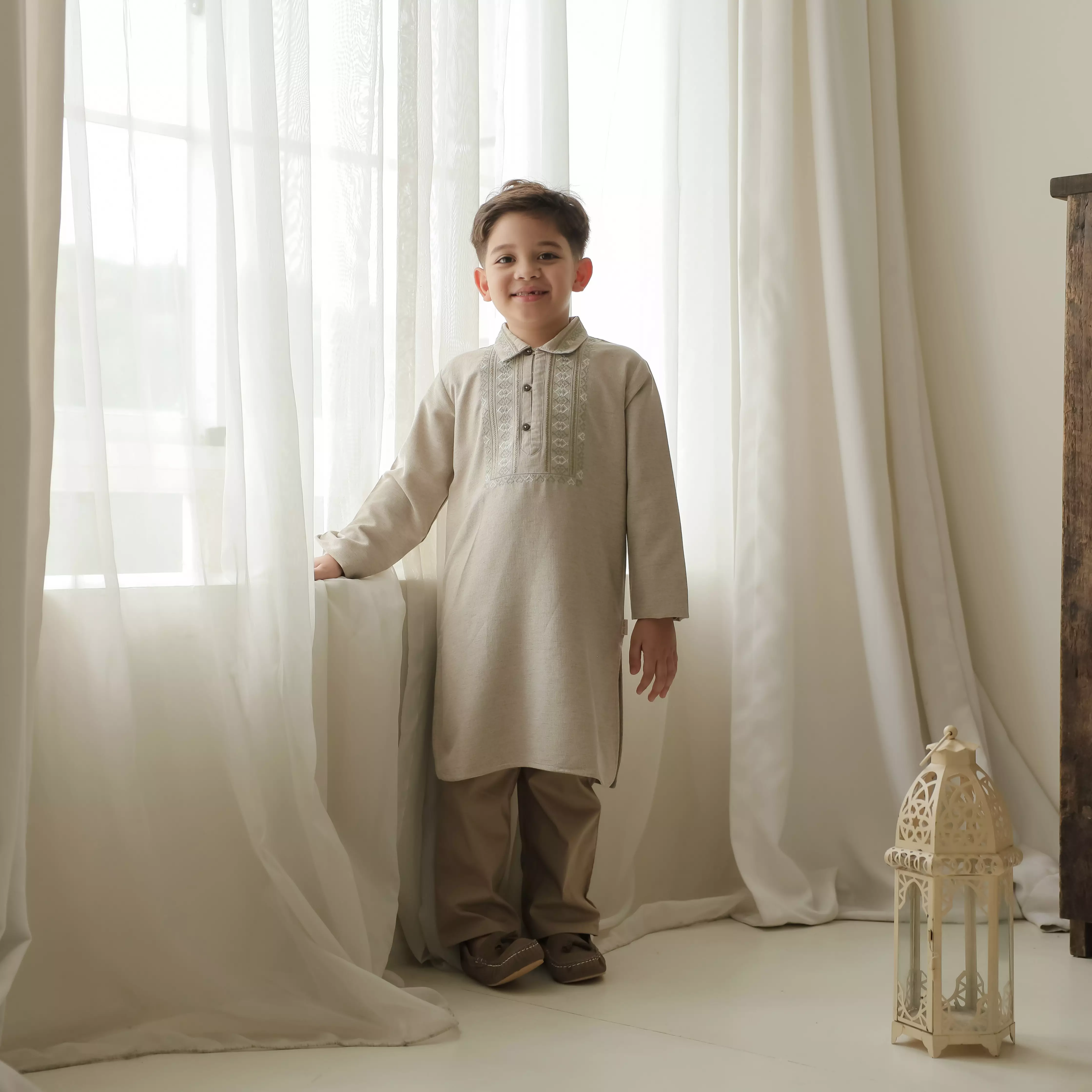 Pito Dito Boy Diyanat Setelan Koko Panjang Anak Cream - Size 14