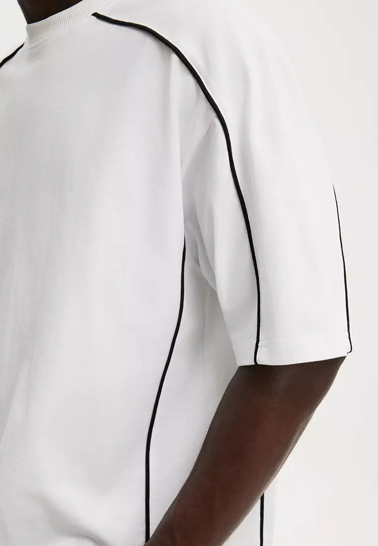 Cropped Fit T-Shirt