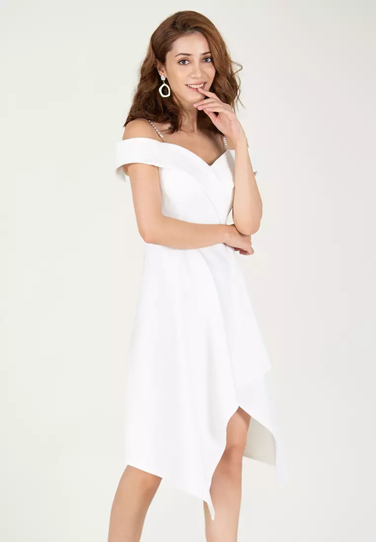 一字肩伞摆中长连衣裙