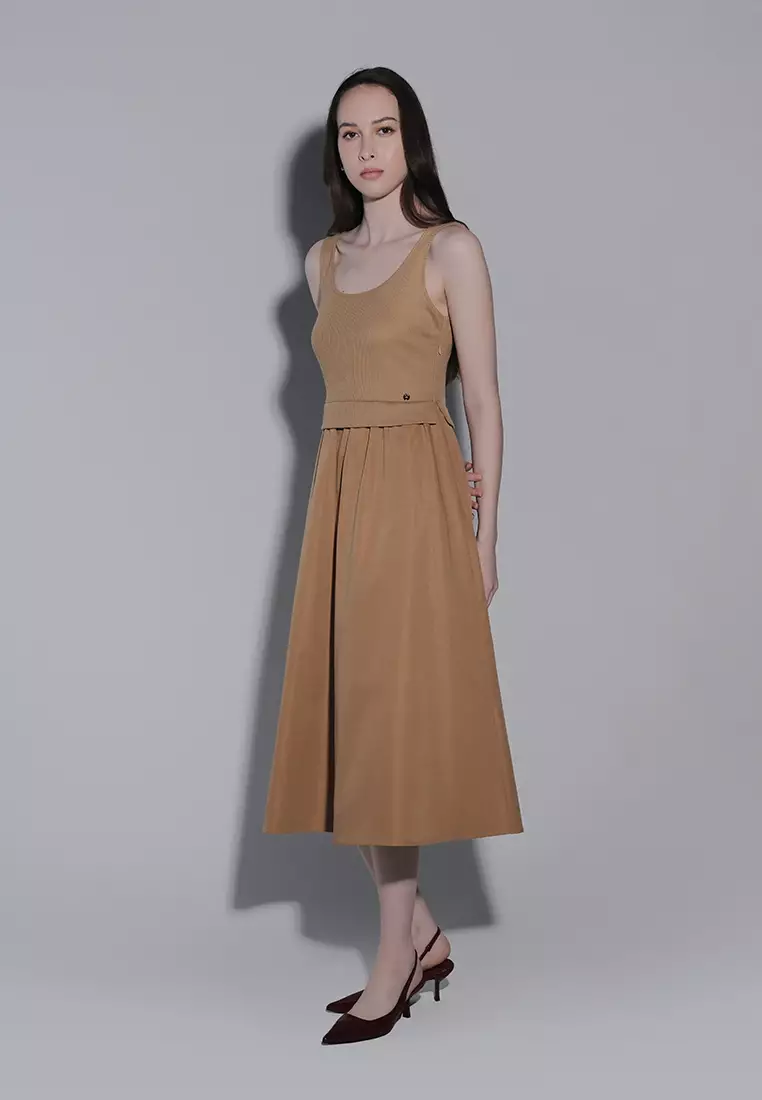 Holiday 2025 Ishka Sleeveless Dress