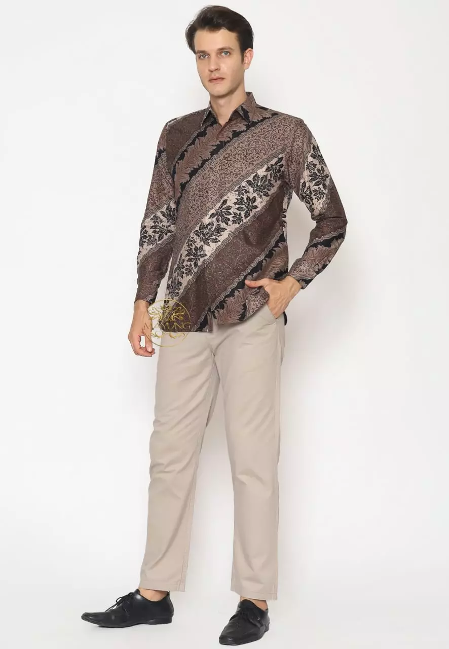 Pancapana Coklat Kemeja Batik Pria Premium Slimfit Modern Lengan Panjang