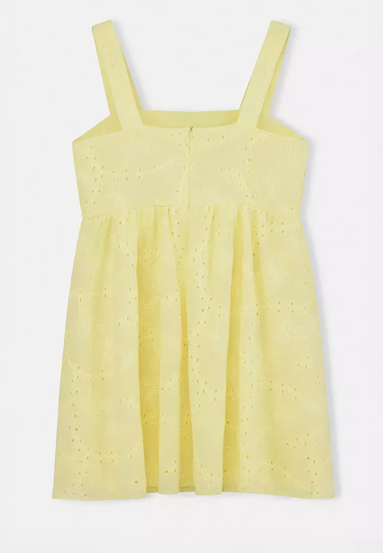 Yellow Brode Mini Square Collar Woven Plus Size Dress Tbbss26Ah00064